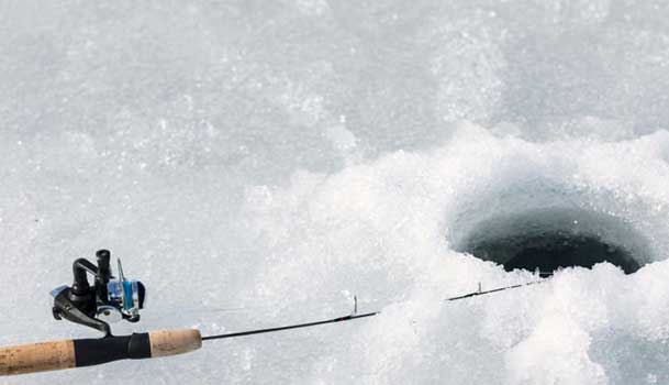 Pêche sur la glace